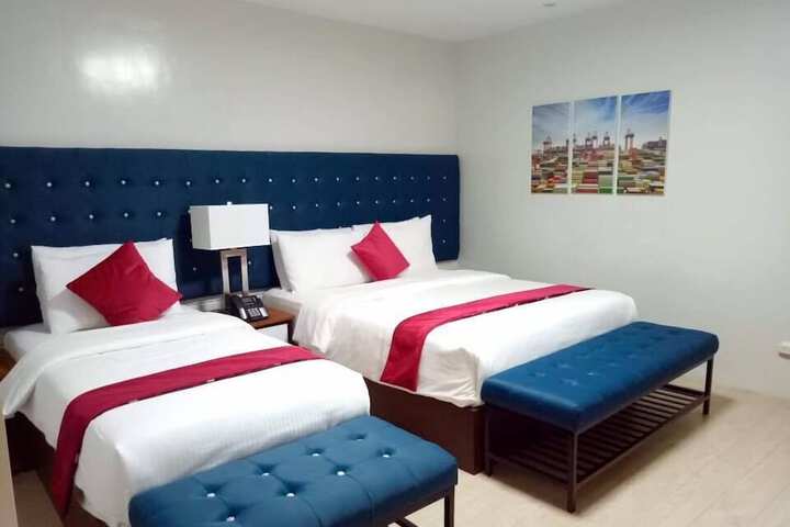 Room 17 of 39