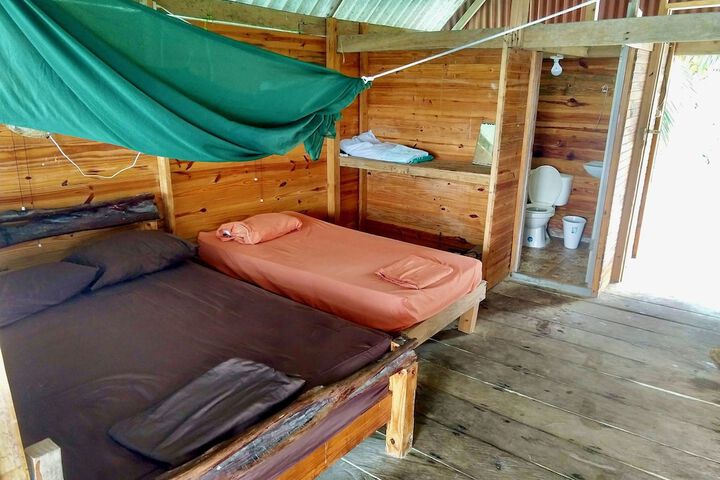 Room 4 of 27
