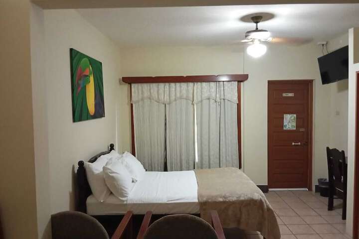 Room 9 of 157