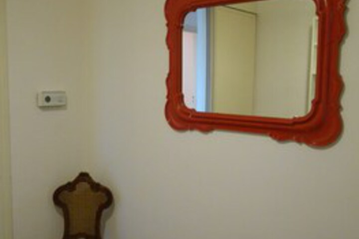 Room 27 of 30