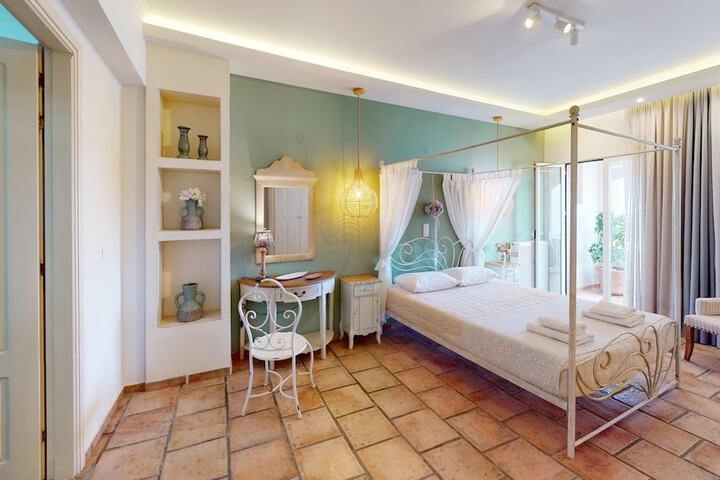 Room 15 of 84