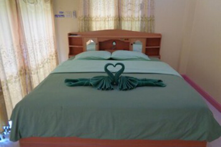 Room 16 of 24