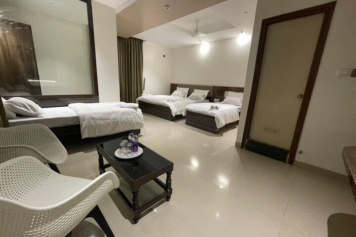 Room 7 of 23