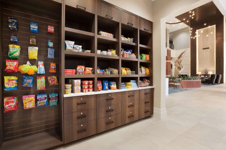 Snack bar
