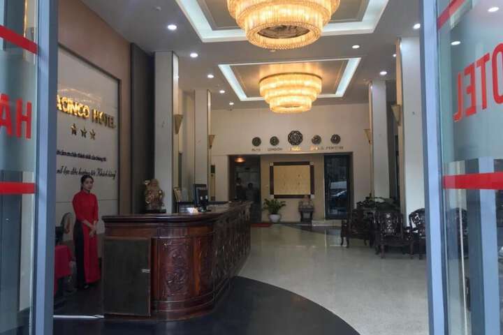 Hotel Lobby