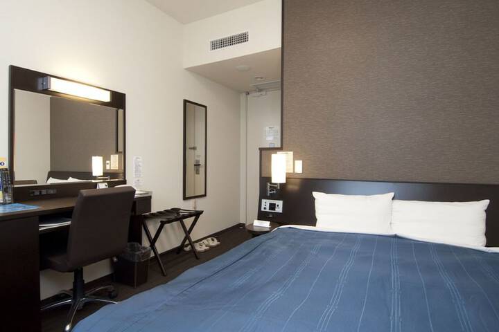 Room 16 of 47