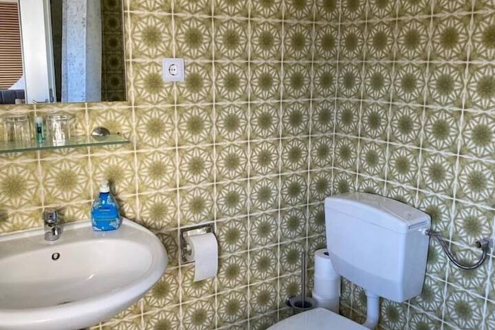 Room 40 of 53