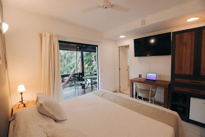 Room 12 of 127