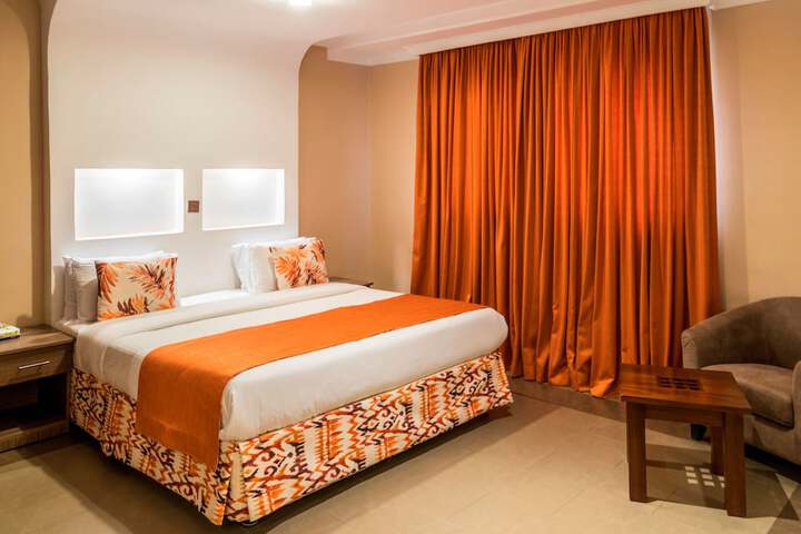 Room 5 of 23