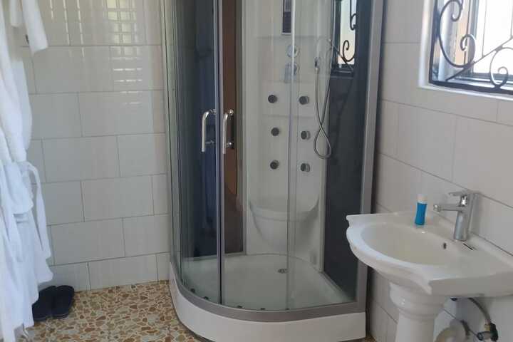 Room 5 of 36