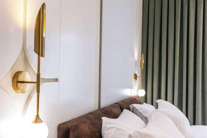Room 43 of 120
