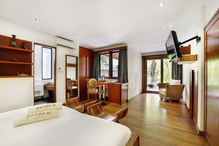 Room 4 of 88