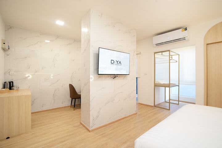 Room 16 of 85