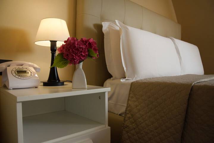 Room 14 of 25