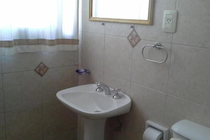 Room 10 of 21
