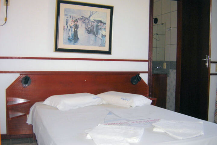 Room 8 of 13