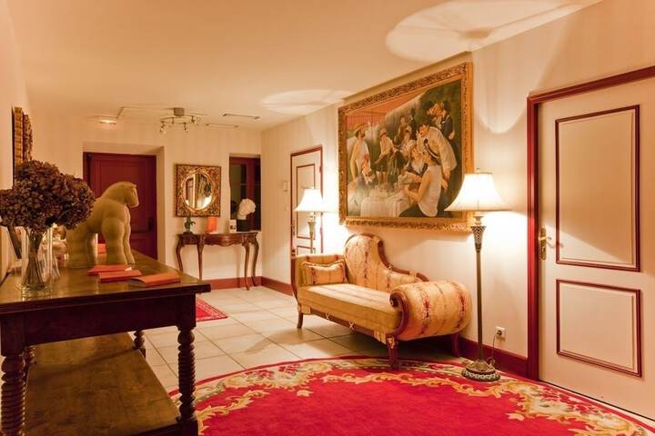Hotel 2 of 92