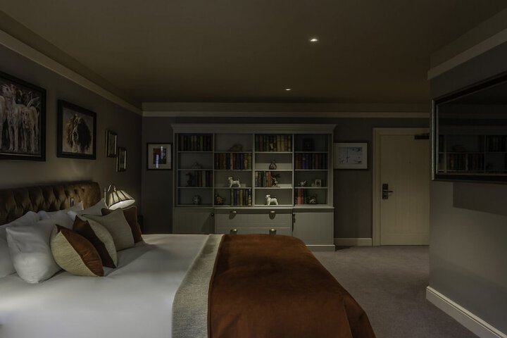 Room 13 of 70