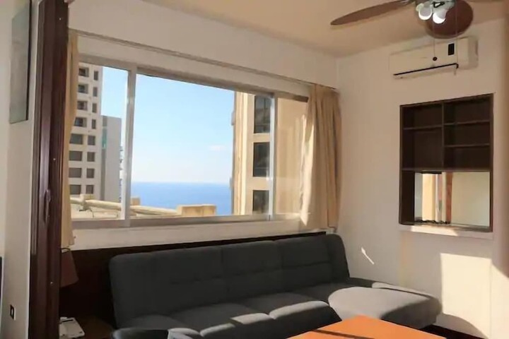 Room 21 of 39