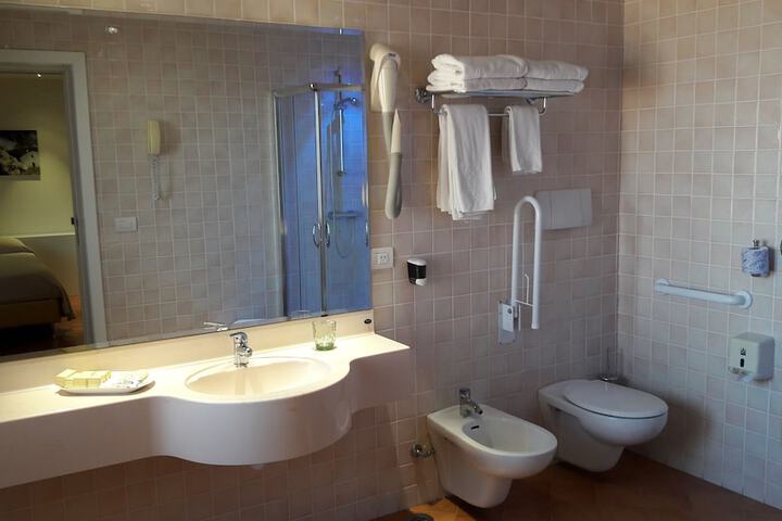 Bath Photo