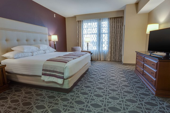 Room 8 of 43