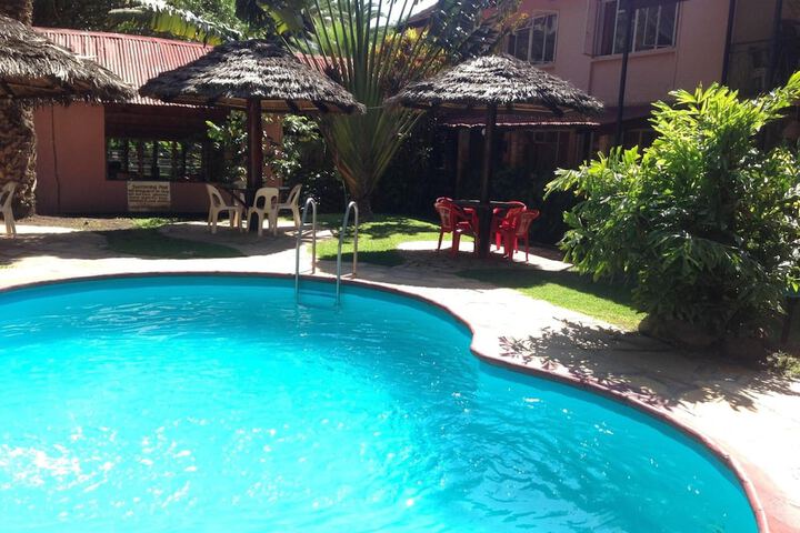 Pool Hotel