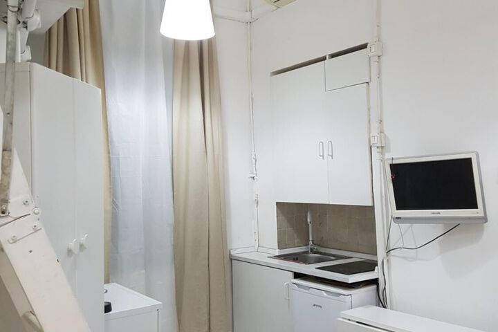 Room 17 of 23