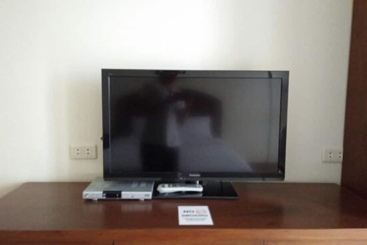 Room 8 of 27