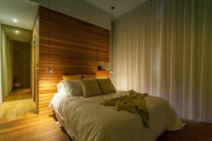 Room 4 of 14