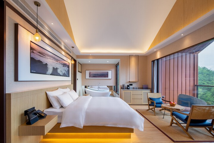 Room 2 of 15