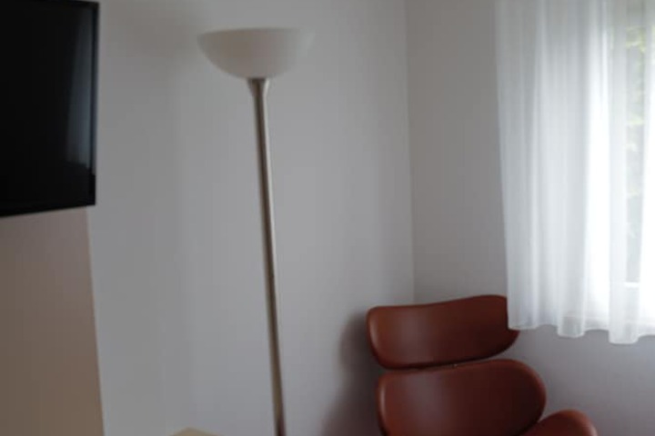 Room 7 of 10
