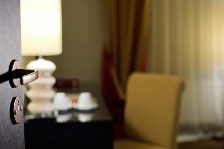 Room amenity