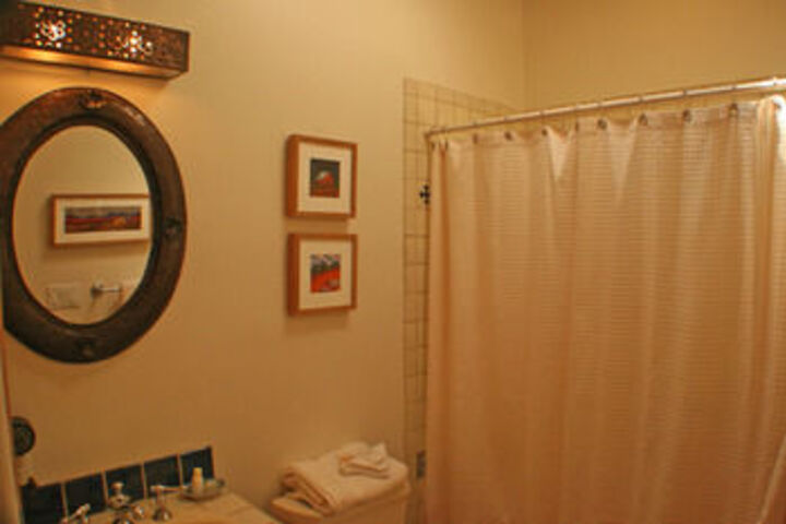 Room 2 of 6