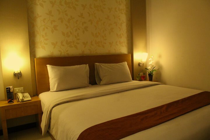 Room 12 of 54