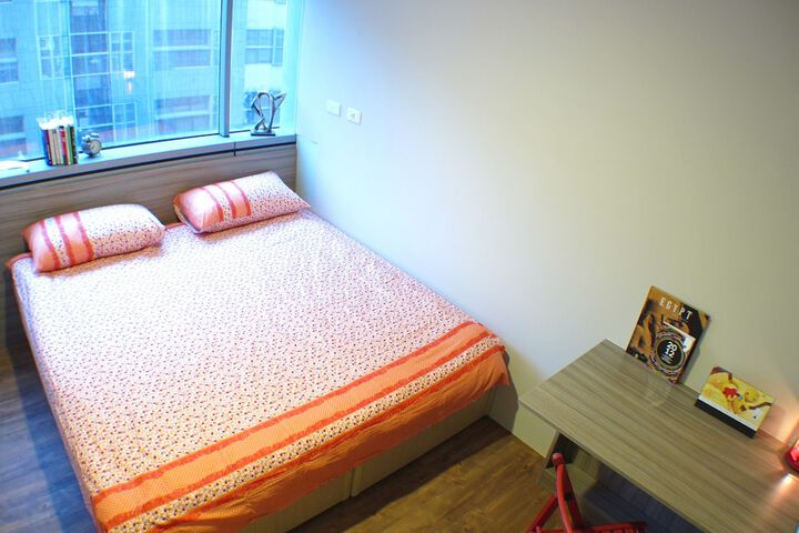 Room 10 of 81