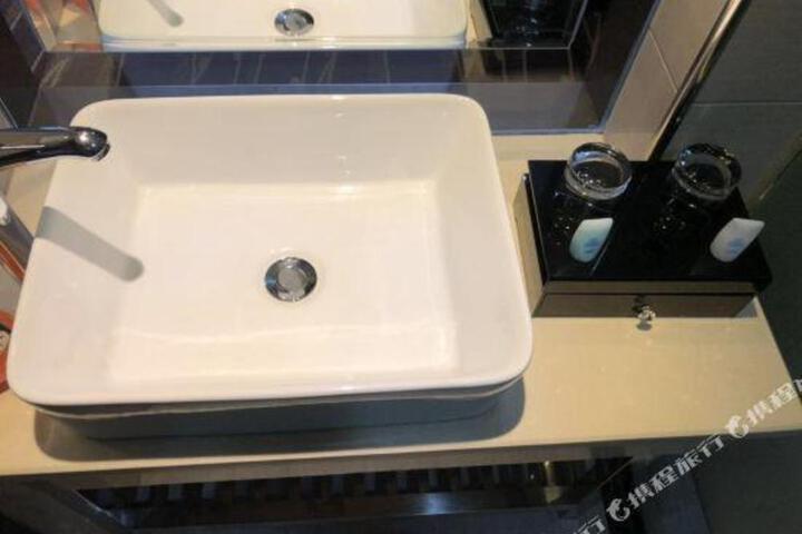 Zhizun Yihao Hotel