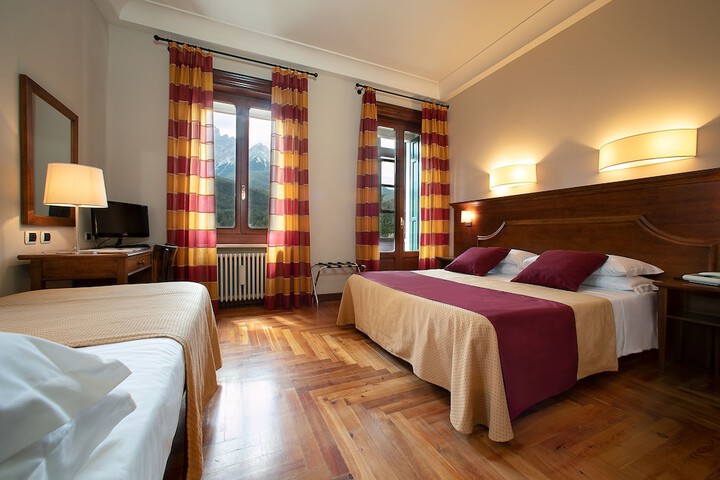 Room 4 of 19