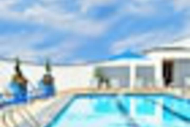 Pool 119 of 285