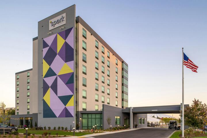 Spark by Hilton Madison Central in Madison, WI