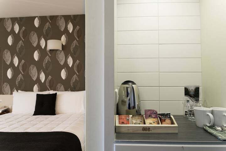 Room 8 of 114