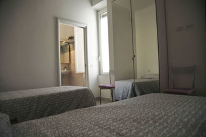 Room 44 of 110