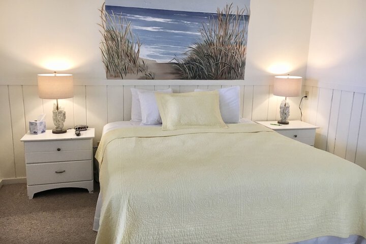 Room 10 of 80
