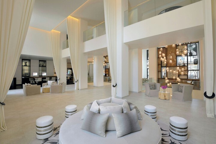 Hotel Interior 4 of 73