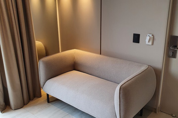 Room 25 of 64