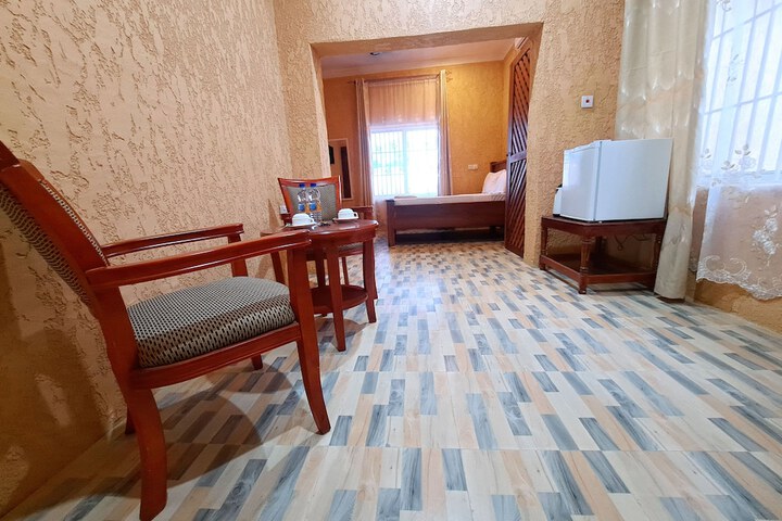 Room 27 of 49
