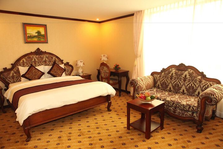 Room 10 of 89
