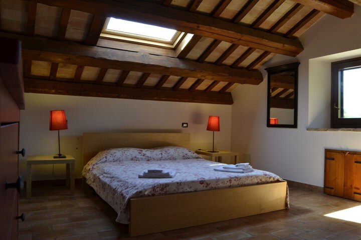 Room 7 of 51