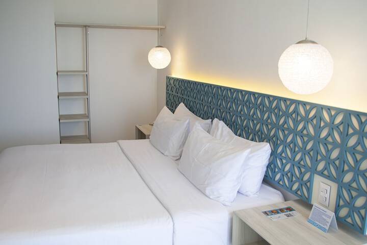 Room 27 of 87