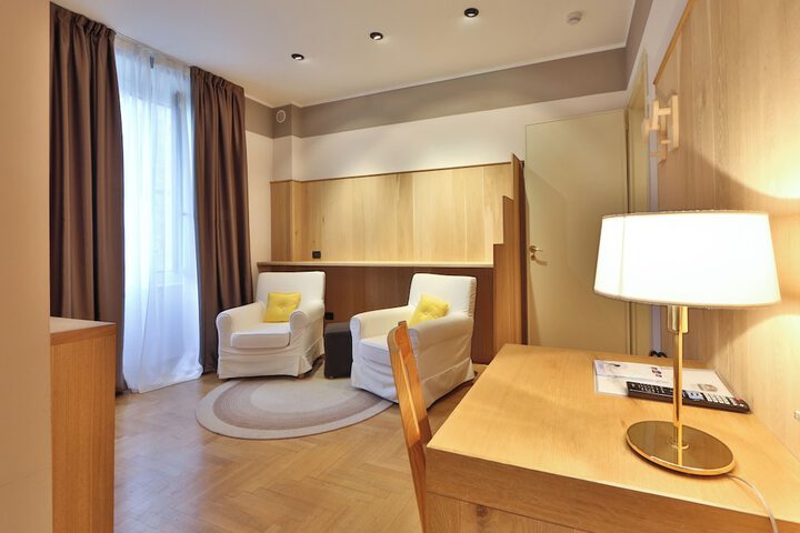 Room 78 of 132