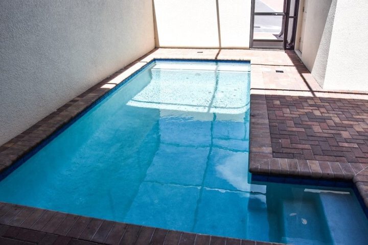 Pool 29 of 65